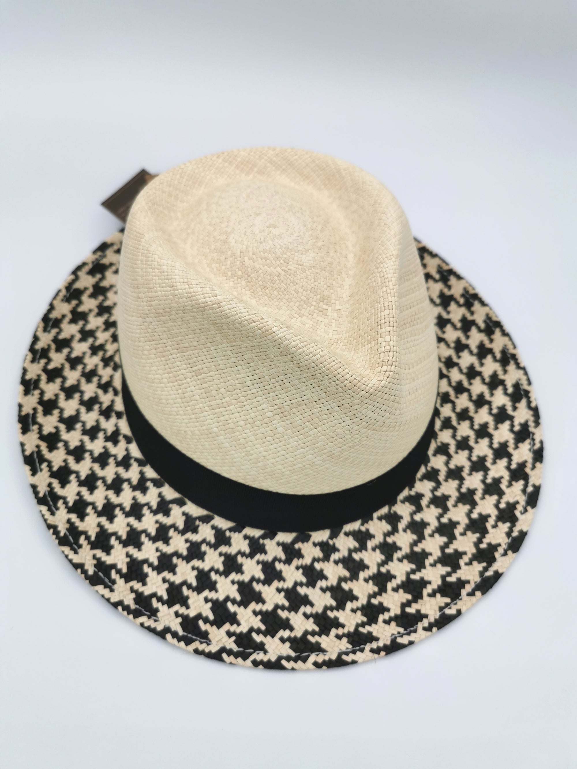 Chapeau Panama court coloris naturel et noir et bandeau noir