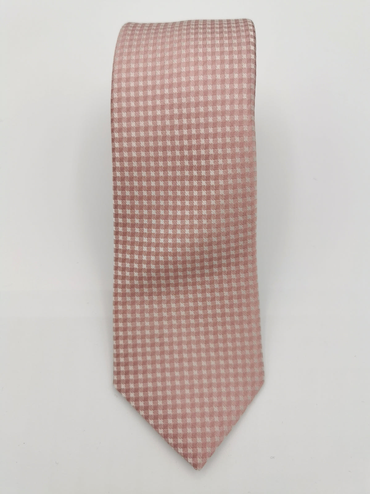 Silk tie with small pink checks