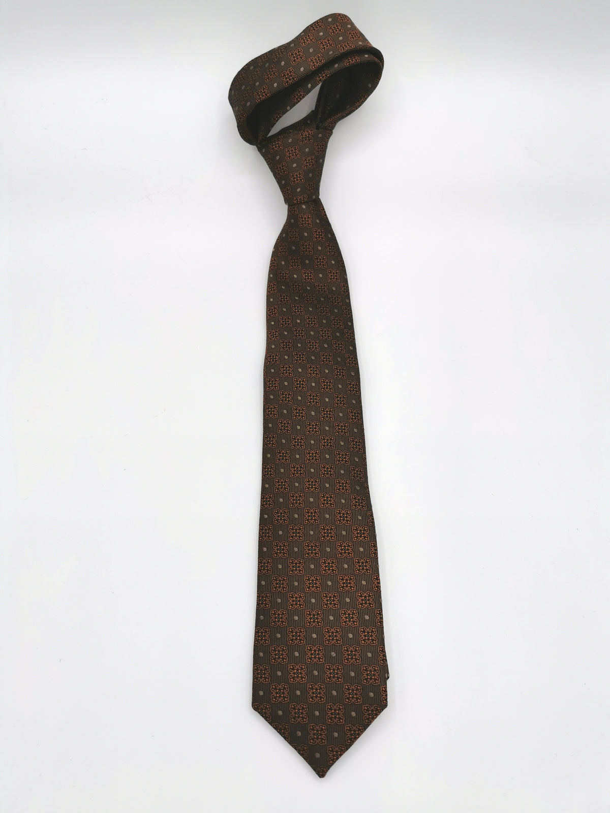Floral silk tie