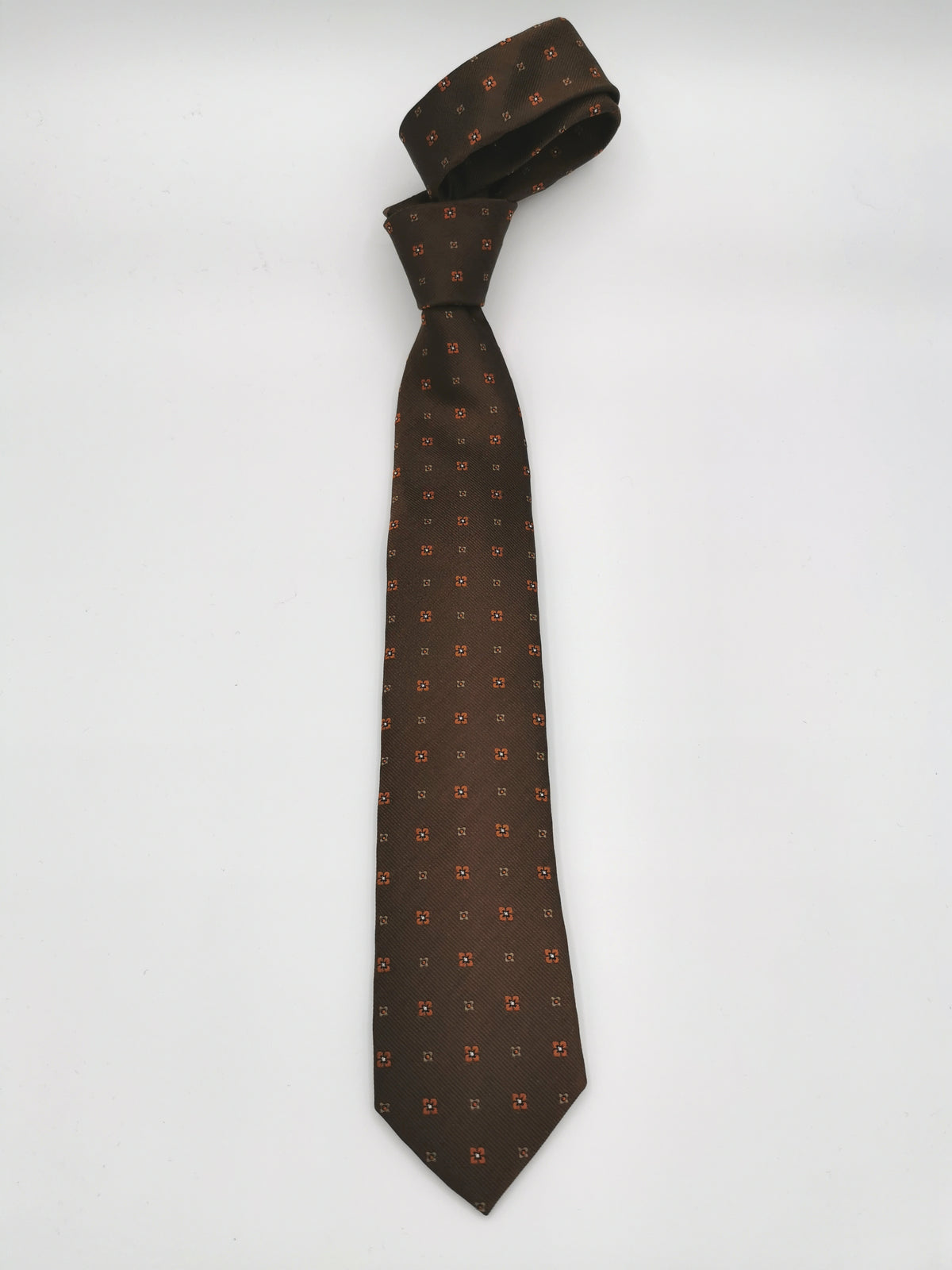 Silk tie with orange flowers