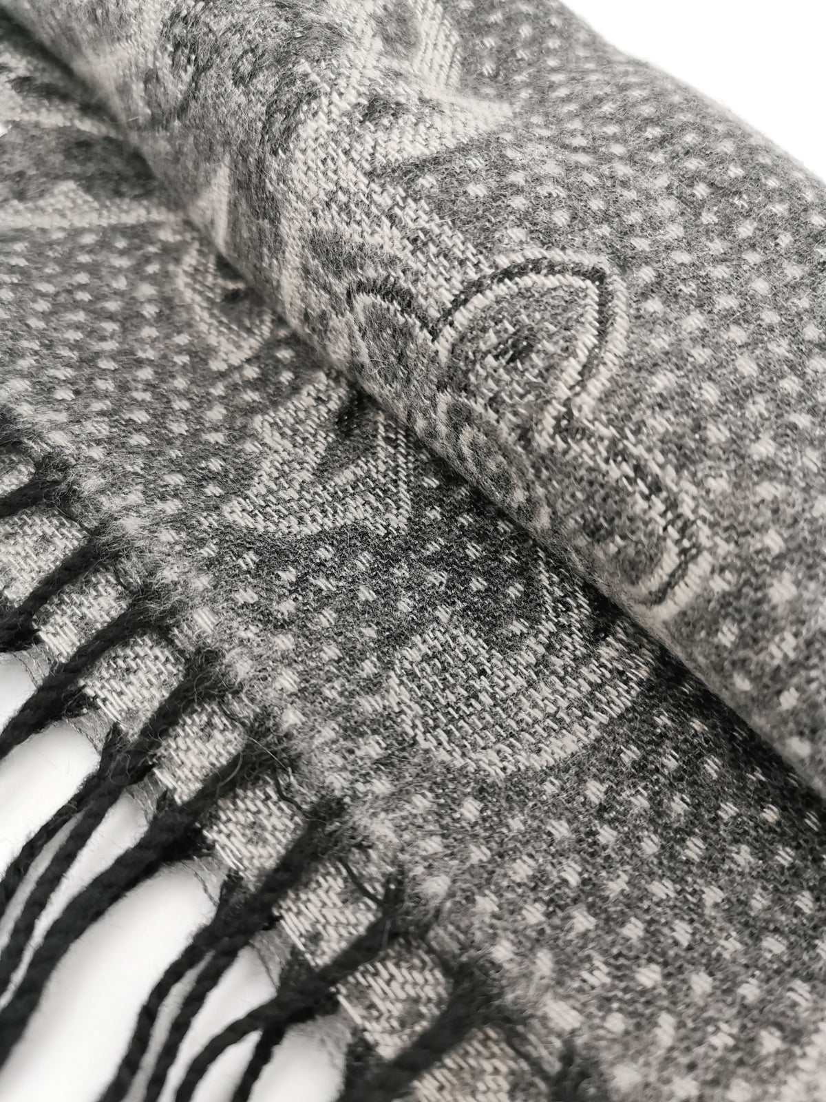 Wool/cashmere paisley scarf