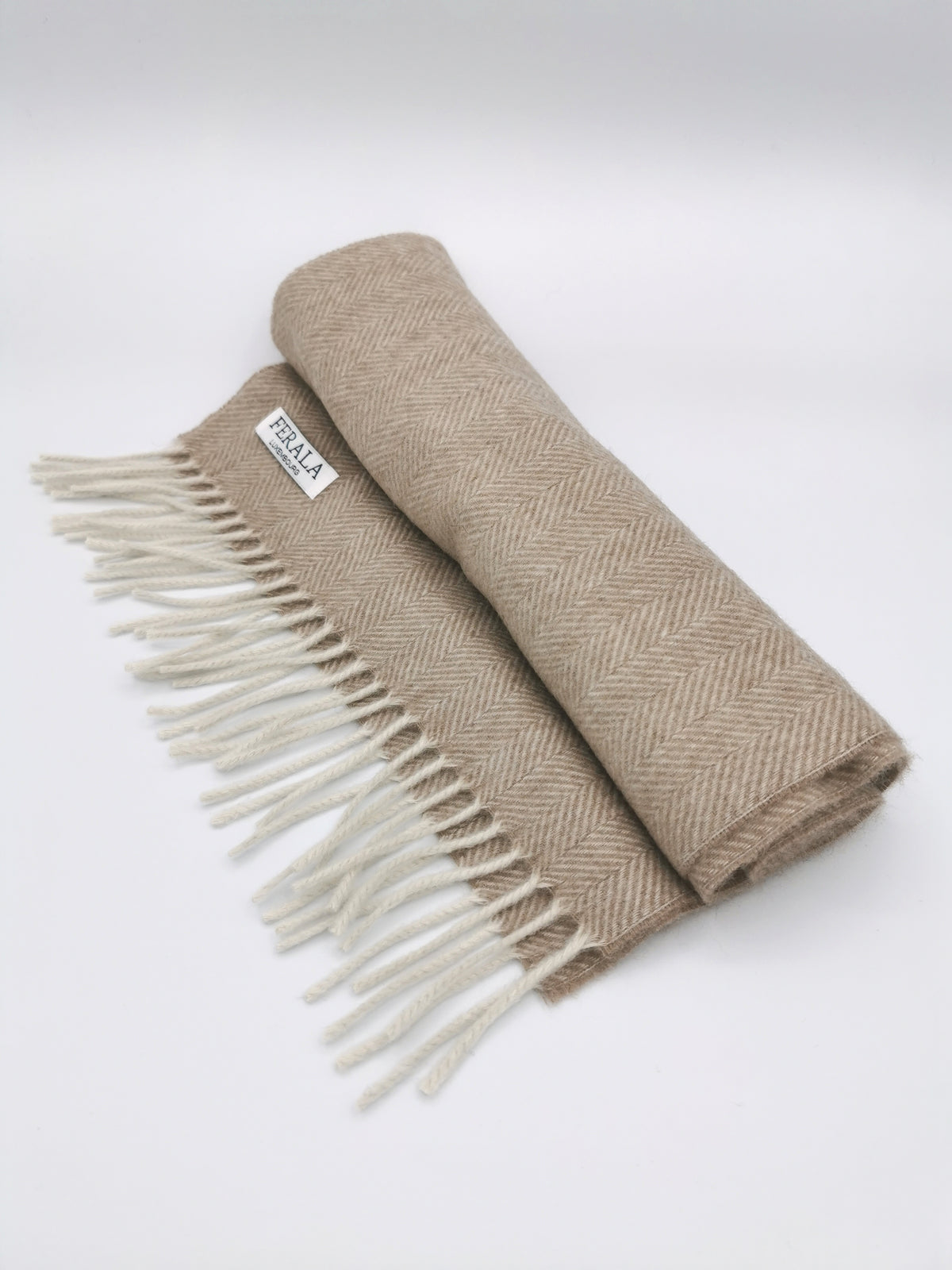 Herringbone cashmere scarf with white fringes