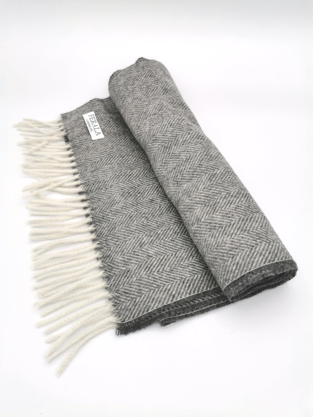 Herringbone cashmere scarf with white fringes