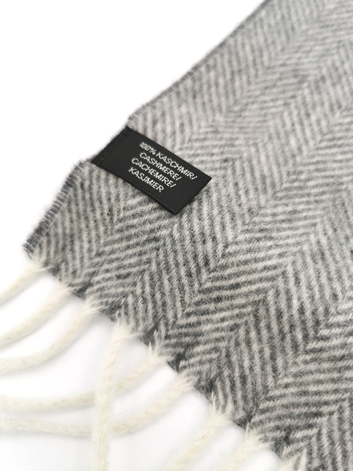 Herringbone cashmere scarf with white fringes