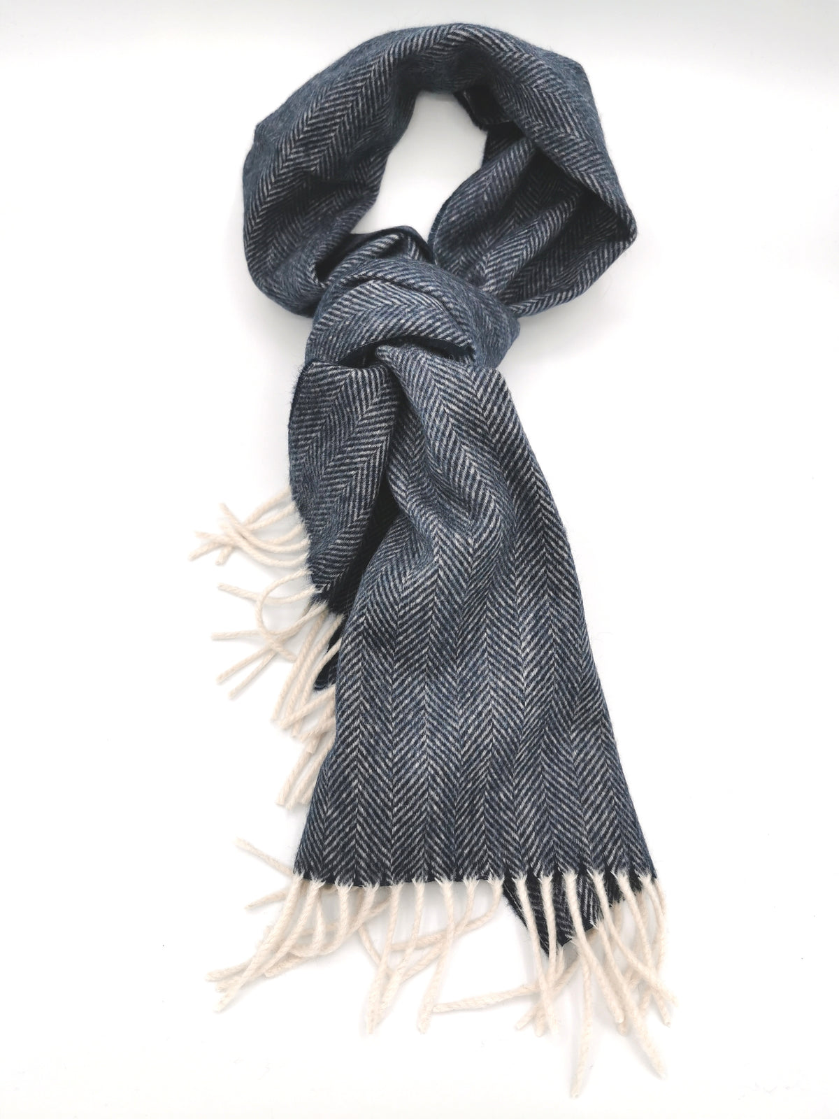 Herringbone cashmere scarf with white fringes