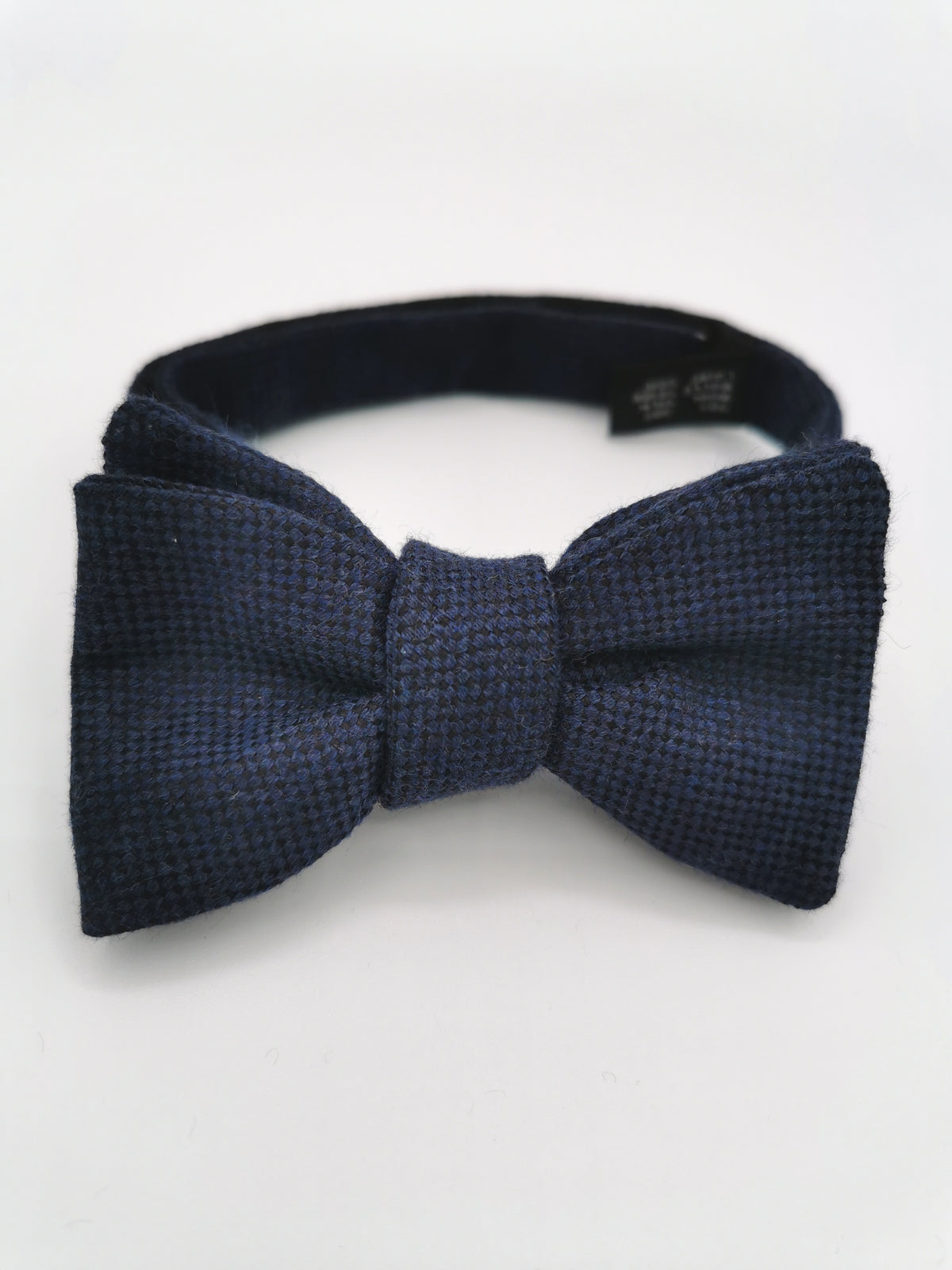 Navy wool/silk Ferala bow tie