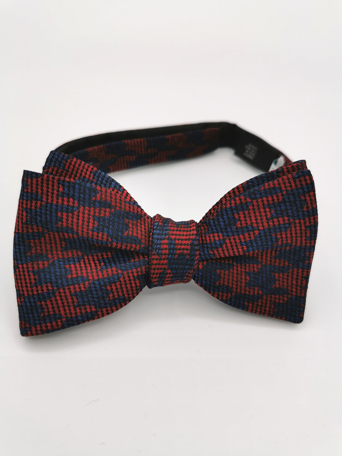 Ferala houndstooth silk bow tie