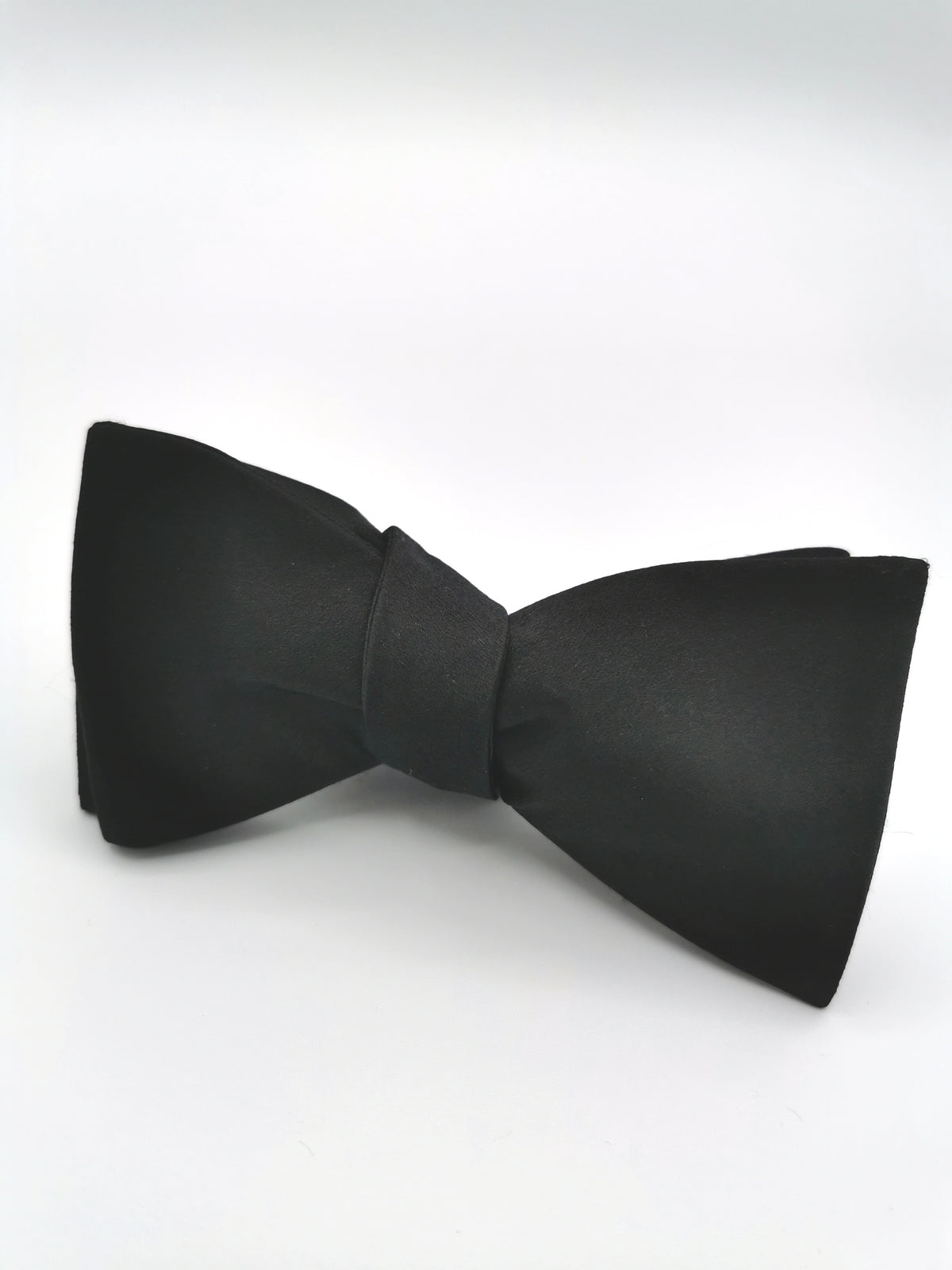 Plain silk satin bow tie