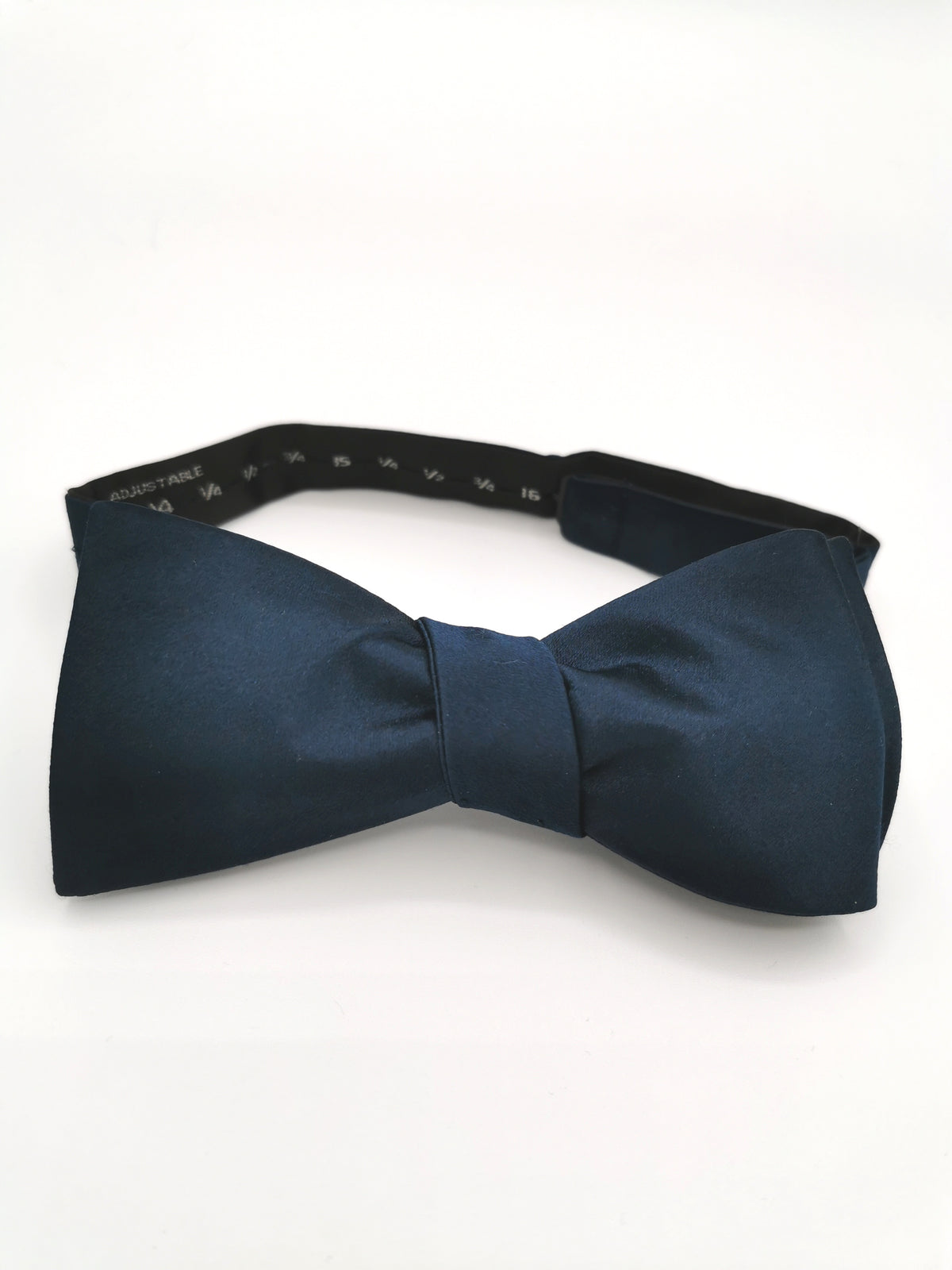 Plain silk satin bow tie