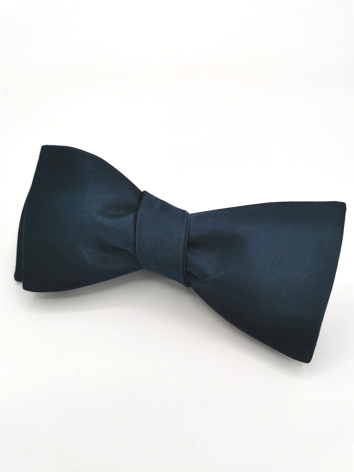 Plain silk satin bow tie