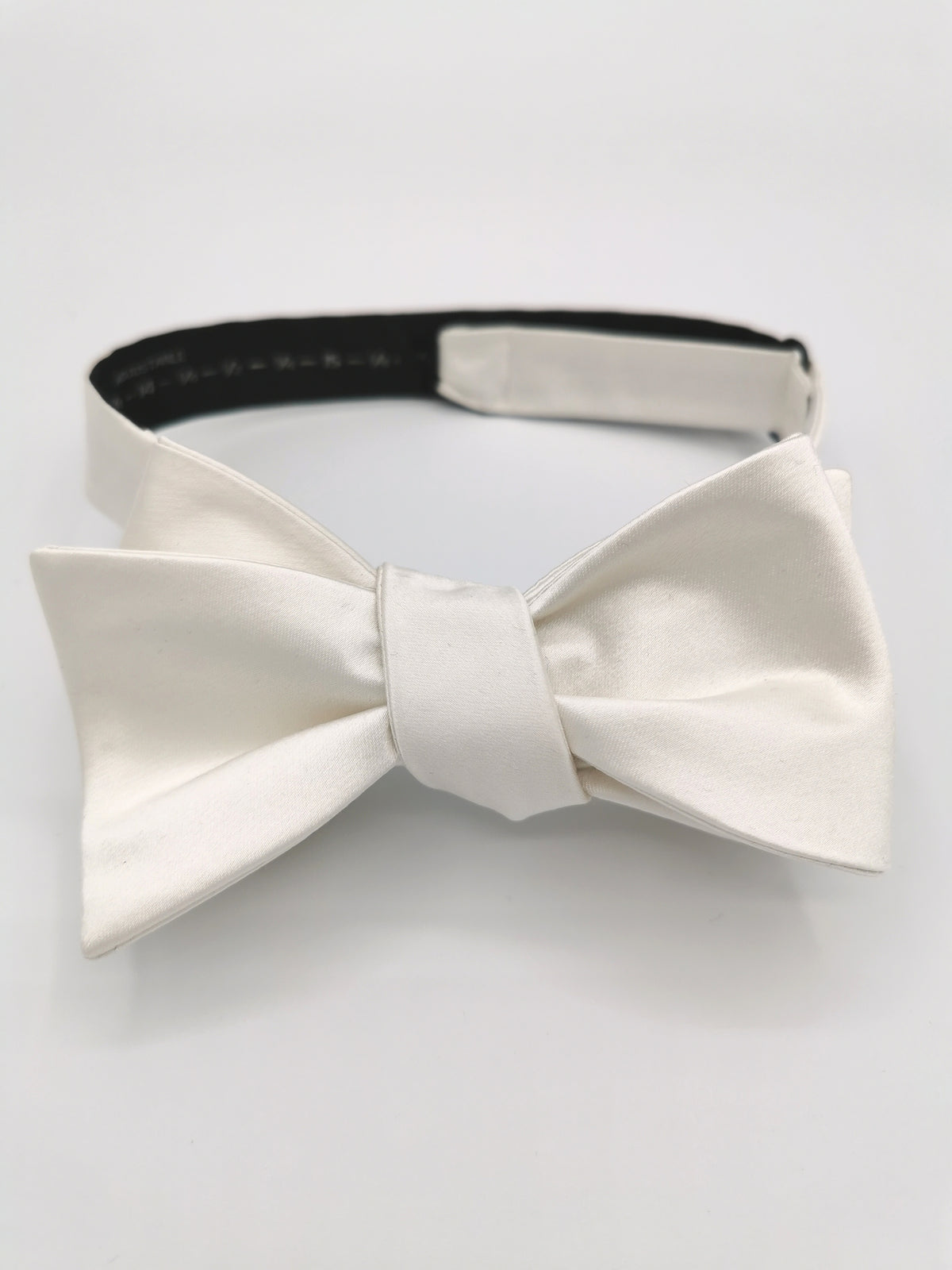 Plain silk satin bow tie