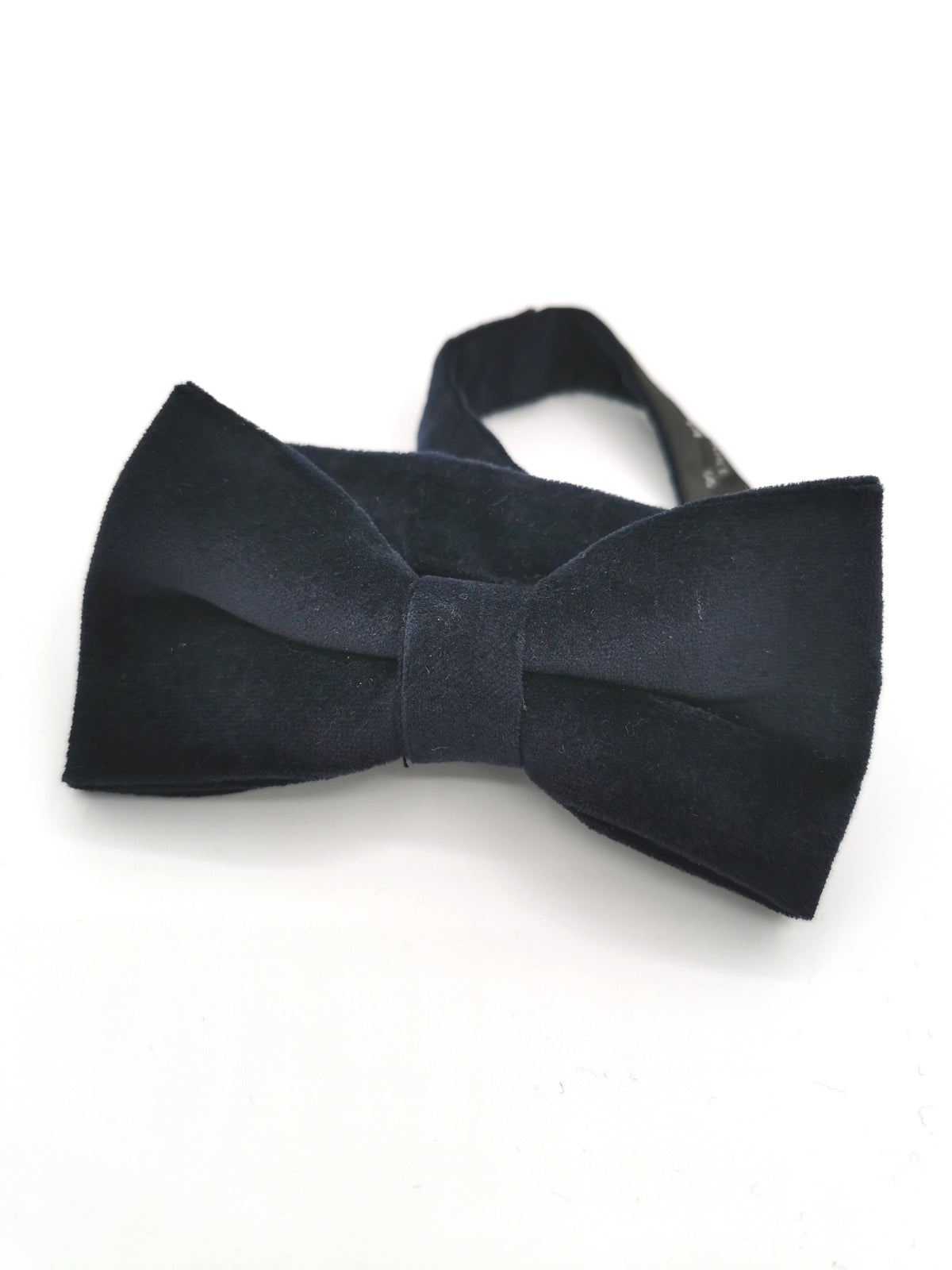 Velvet bow tie