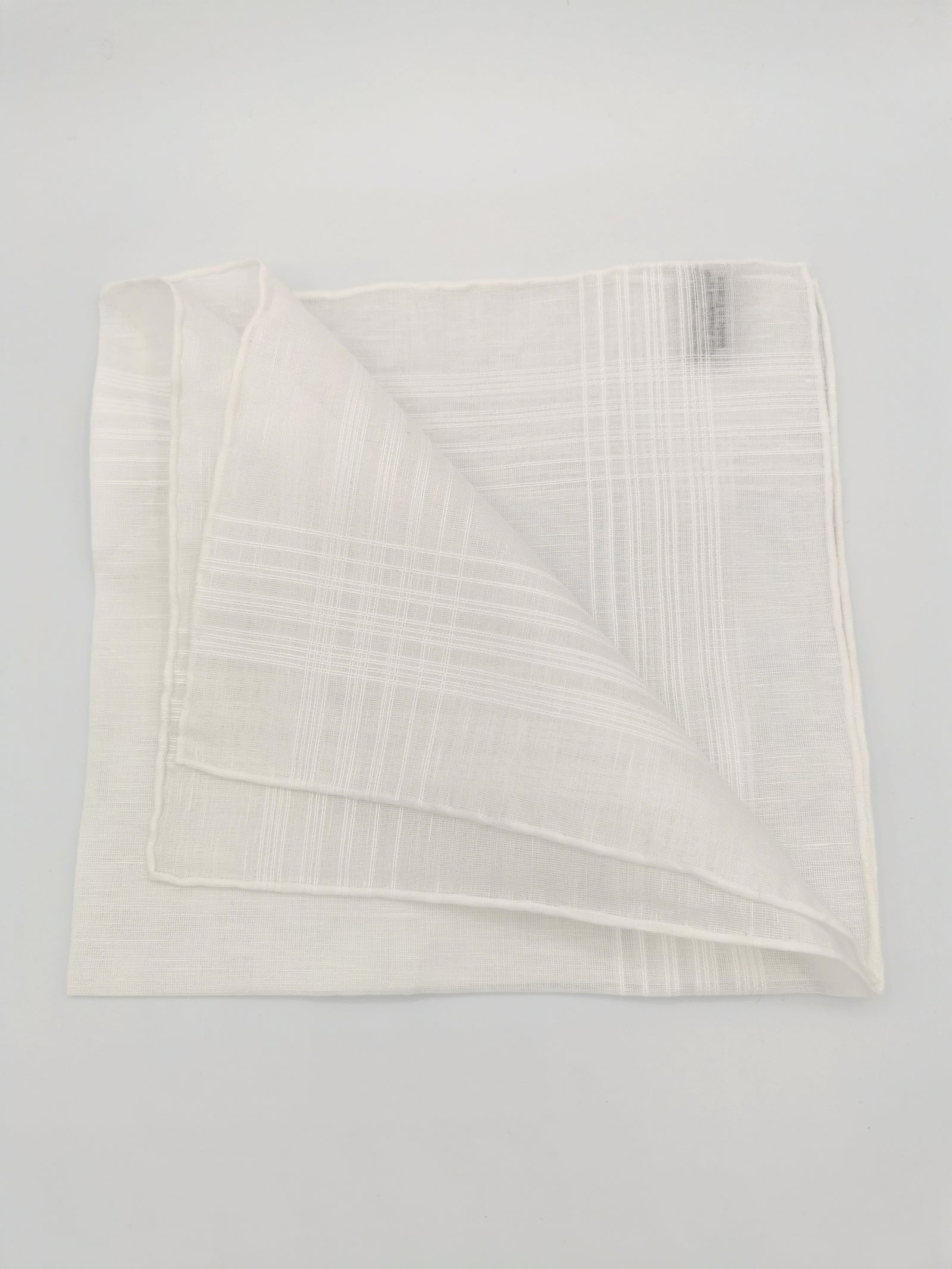 Simonnot-Godard white pocket square with white woven grid on the edges