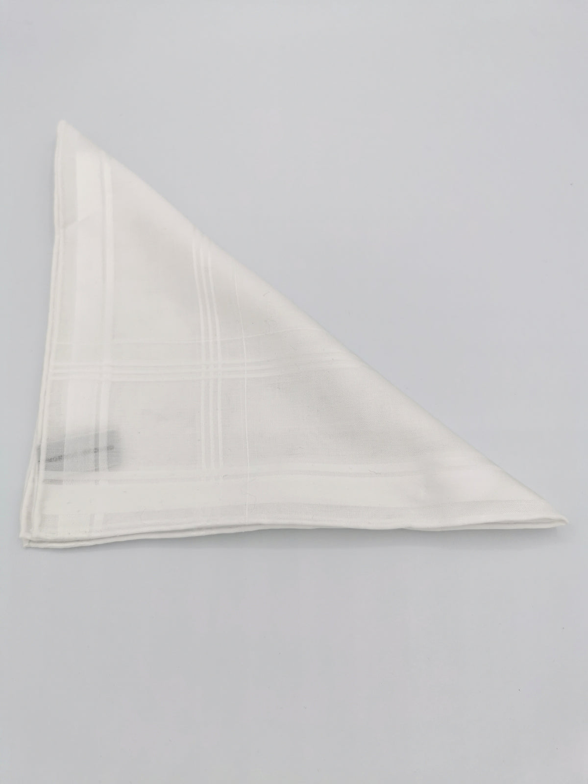 White Simonnot-Godard pocket square with several white satin bands