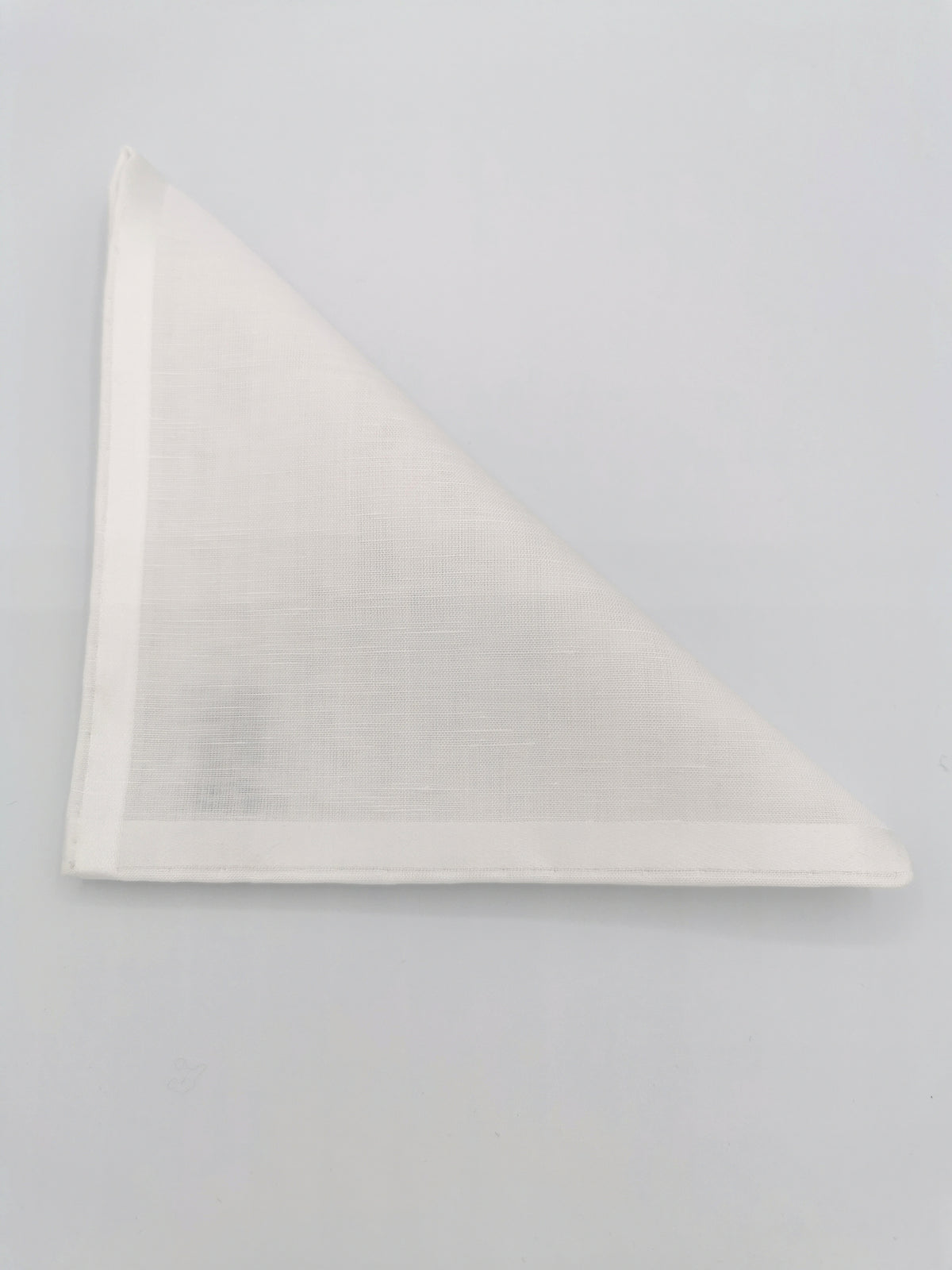 Simonnot-Godard white pocket square with white satin border