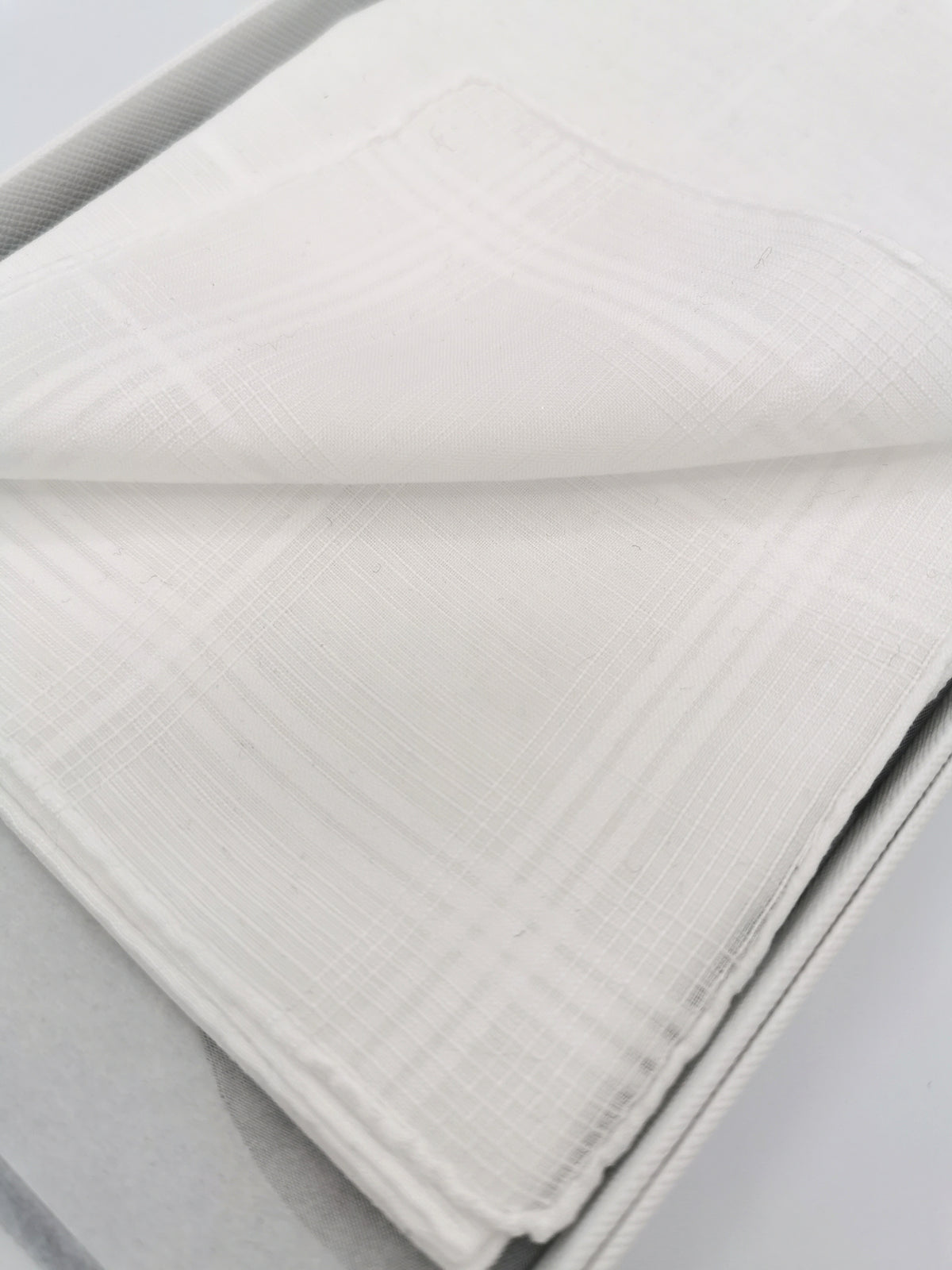 Simonnot-Godard white pocket square with large checks, Archives Collection