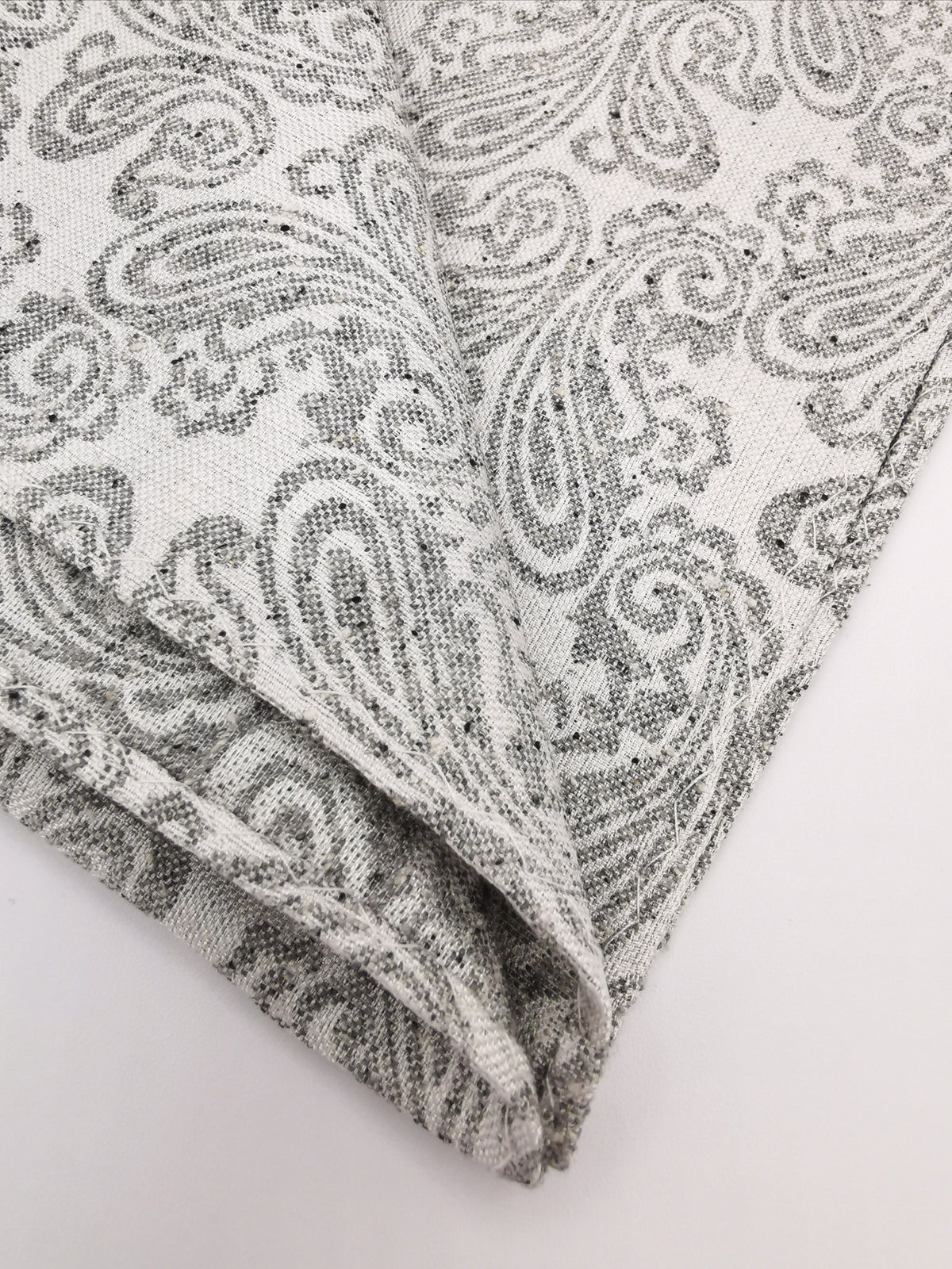 Paisley pattern silk pocket square&amp;nbsp;