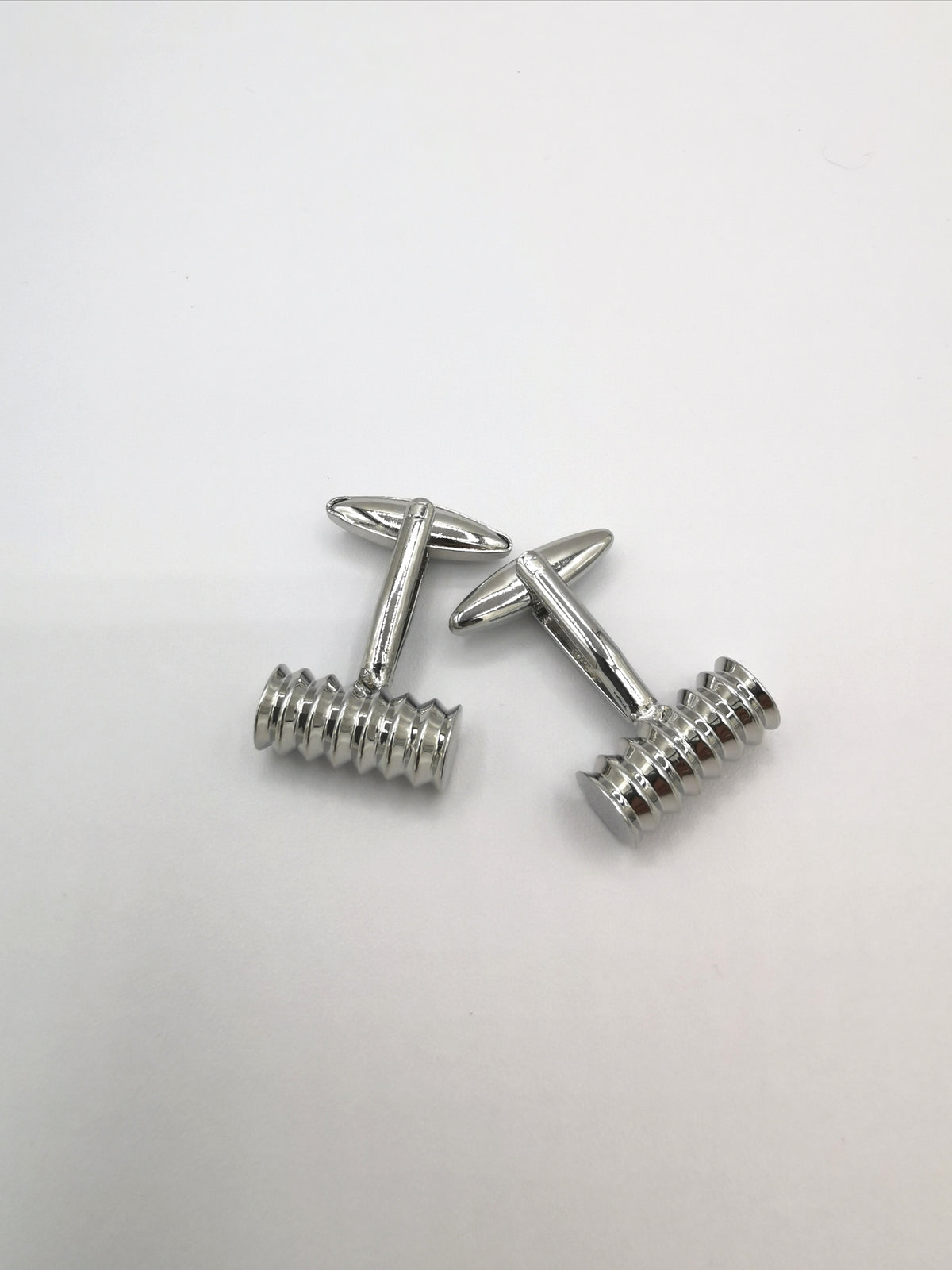 &lt;p&gt;&quot;Screw&quot; cufflinks&lt;/p&gt;