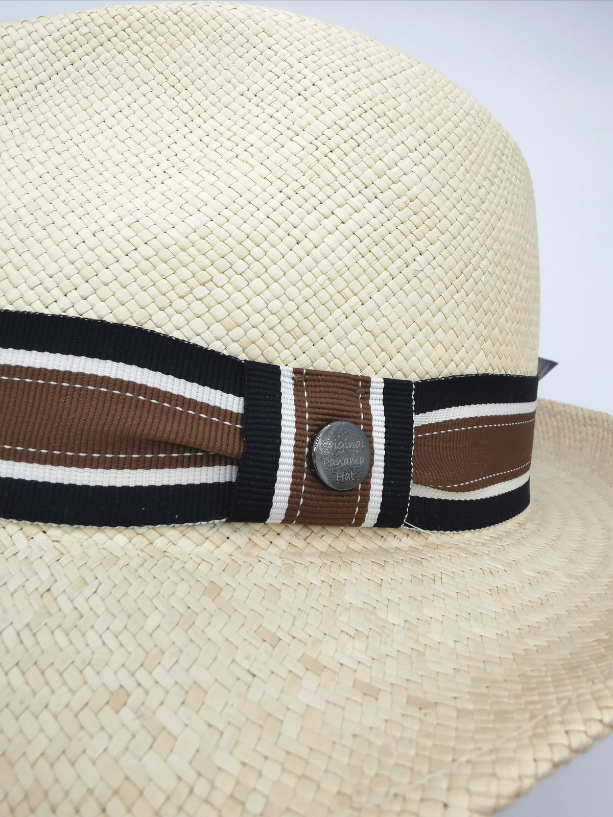 Chapeau Panama court coloris naturel et bandeau tricolore bleu-blanc–marron