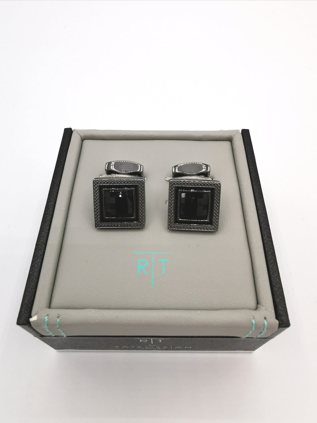 &lt;p id=&quot;isPasted&quot;&gt;CUFFLINKS TATEOSSIAN SWAROVSKI&lt;/p&gt;