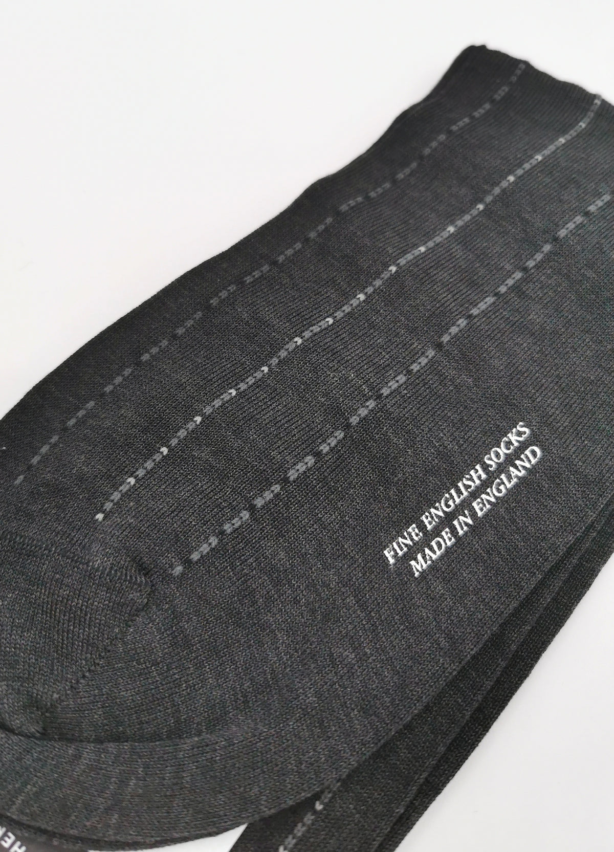 Pantherella socks in Fil d&#39;Ecosse with small hearts