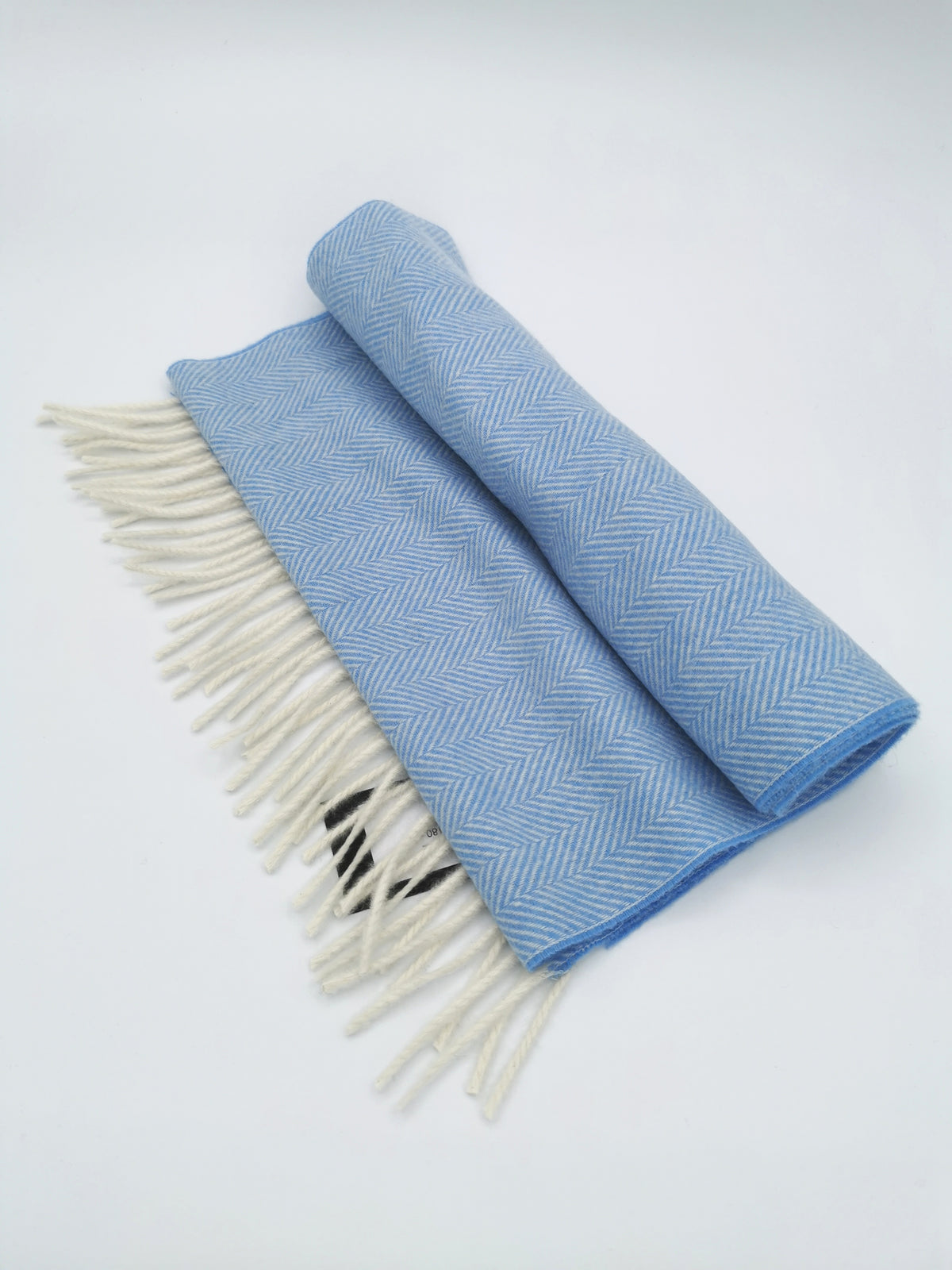 Herringbone cashmere scarf with white fringes