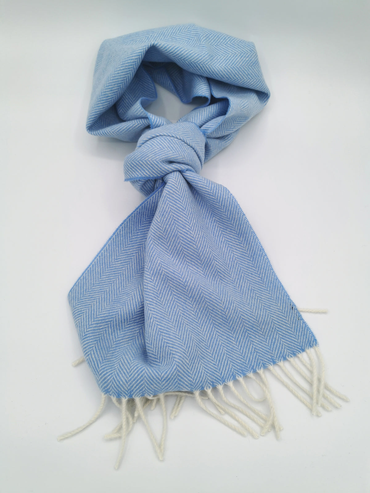 Herringbone cashmere scarf with white fringes