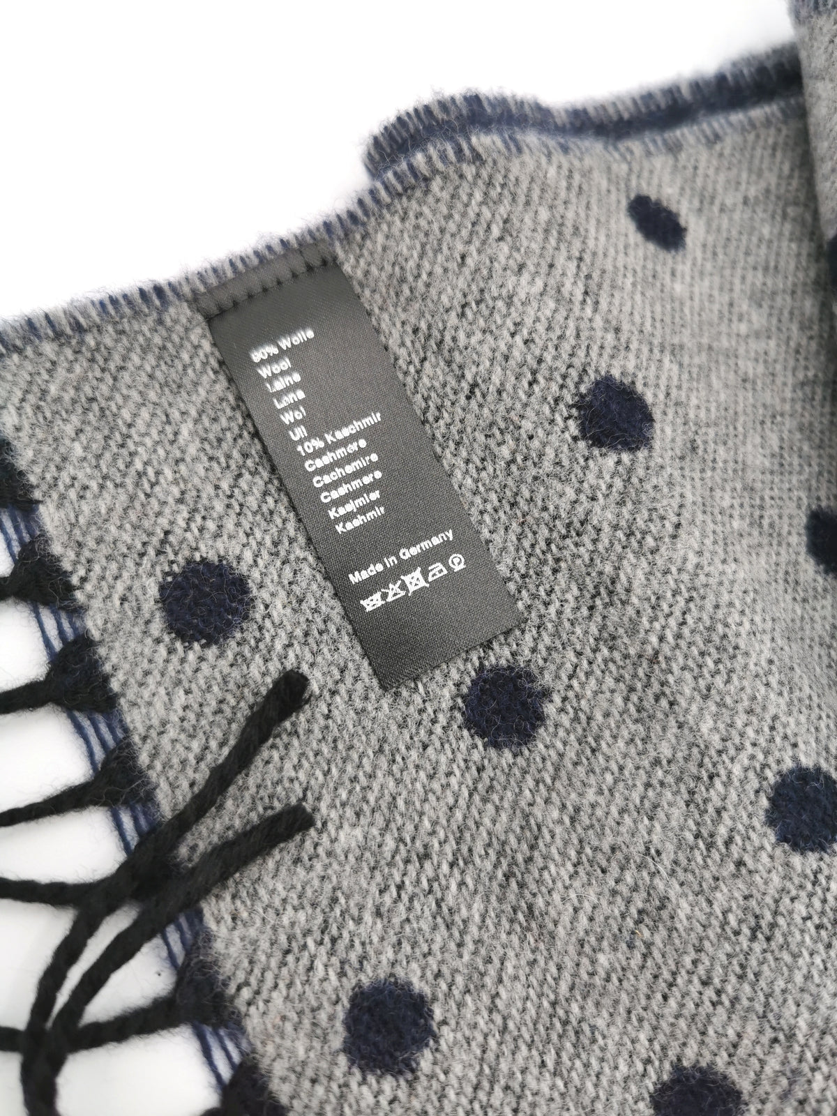 Wool/cashmere scarf with polka dots