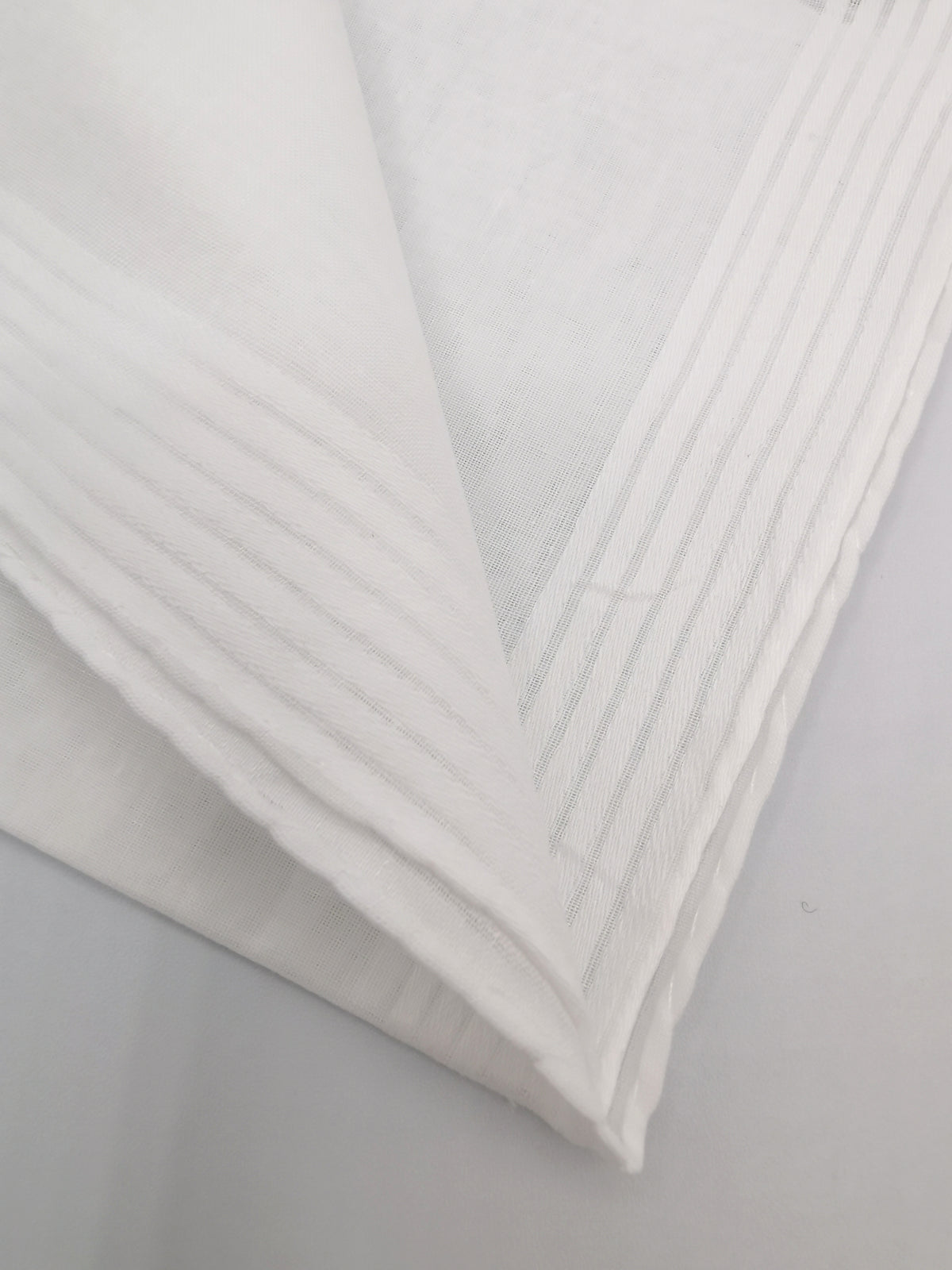 WHITE SIMONNOT-GODARD POCKET SQUARE WITH SEVEN WHITE SATIN STRIPES
