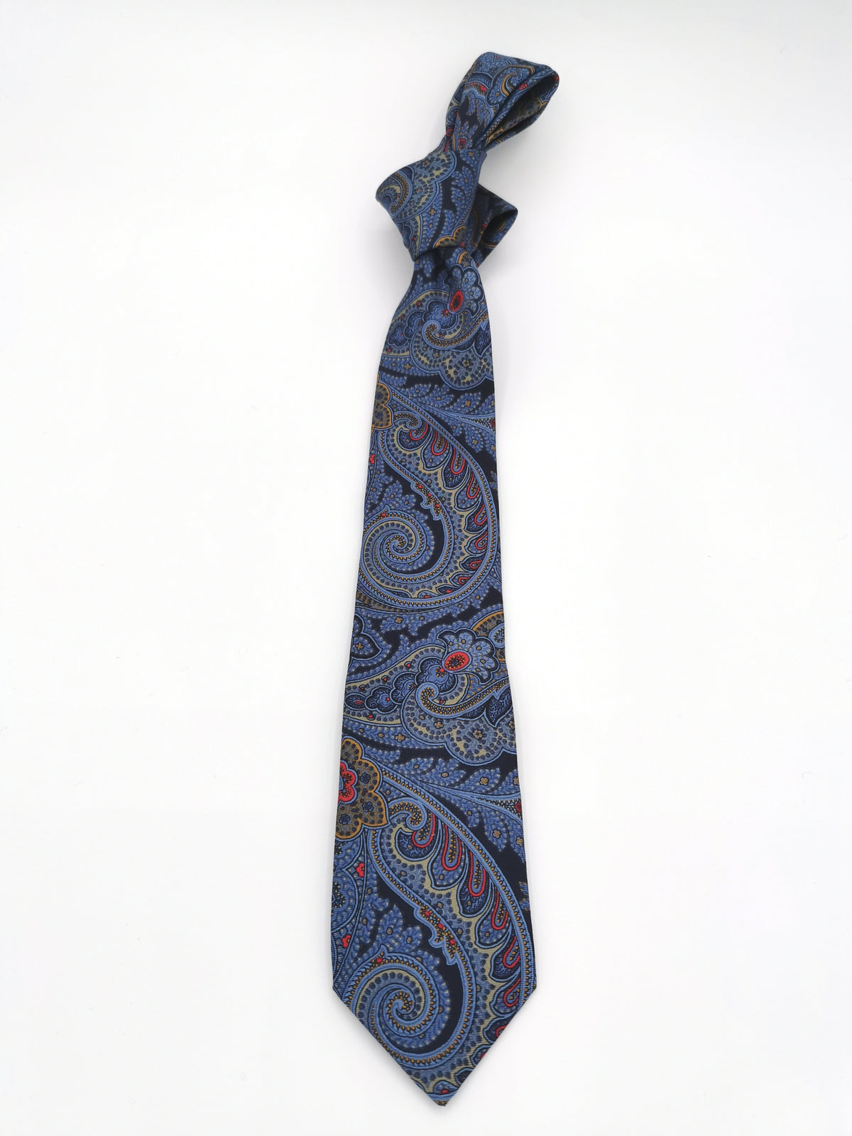 Ferala tie in blue silk with paisley pattern