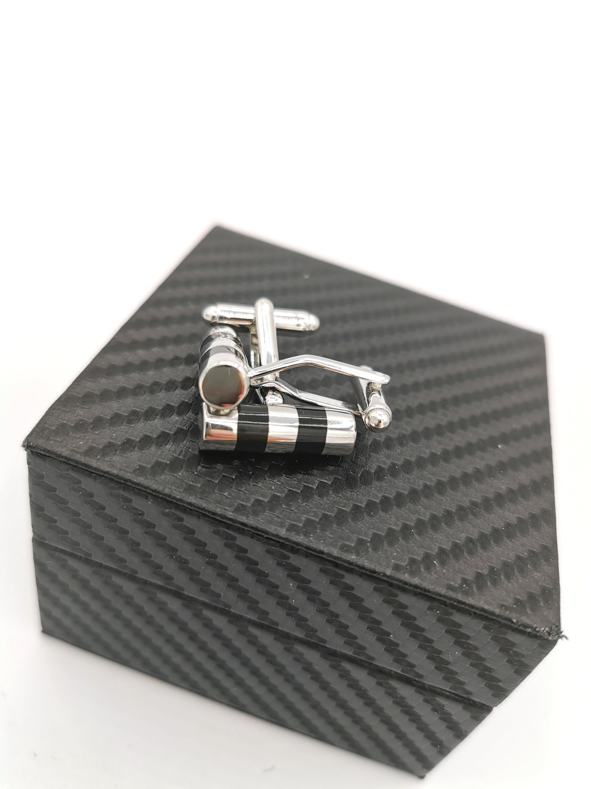 BLACK STRIPED CUFFLINKS