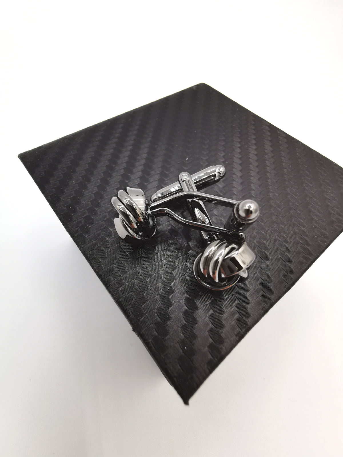 &lt;p id=&quot;isPasted&quot;&gt;BLACK BOW CUFFLINKS&lt;/p&gt;