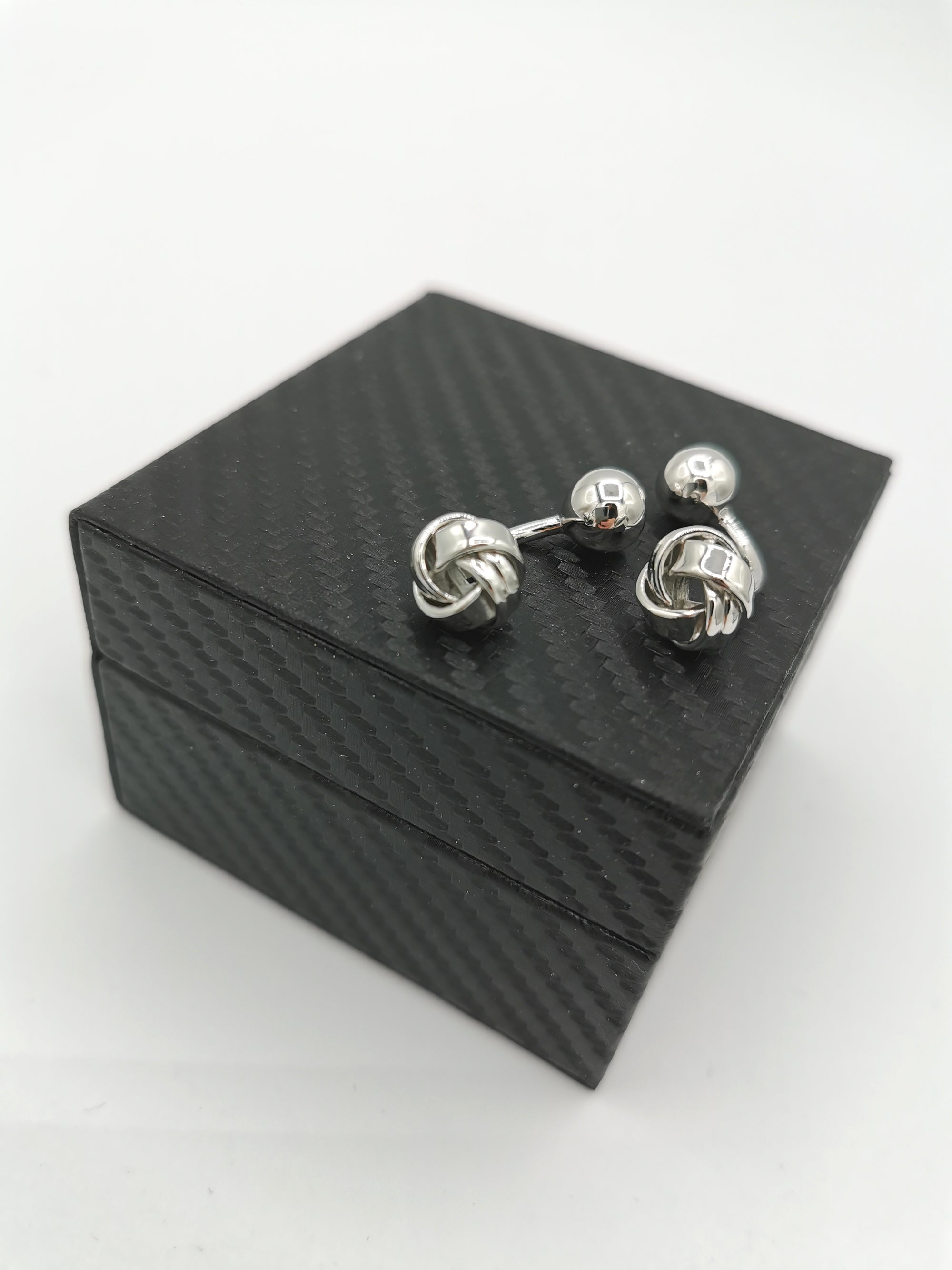 SILVER KNOT AND BALL CUFFLINKS