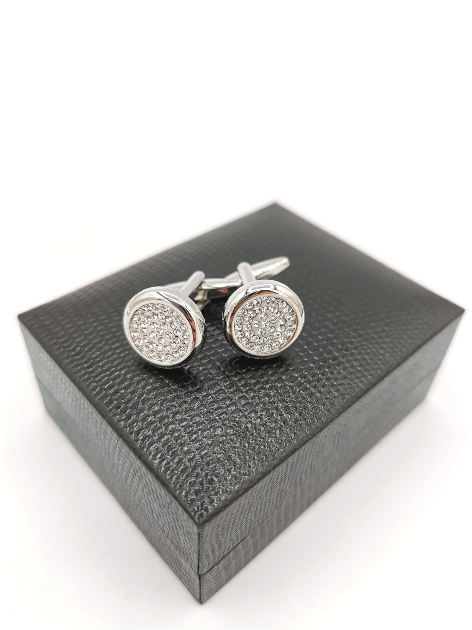 <p>Crystal cufflinks</p>