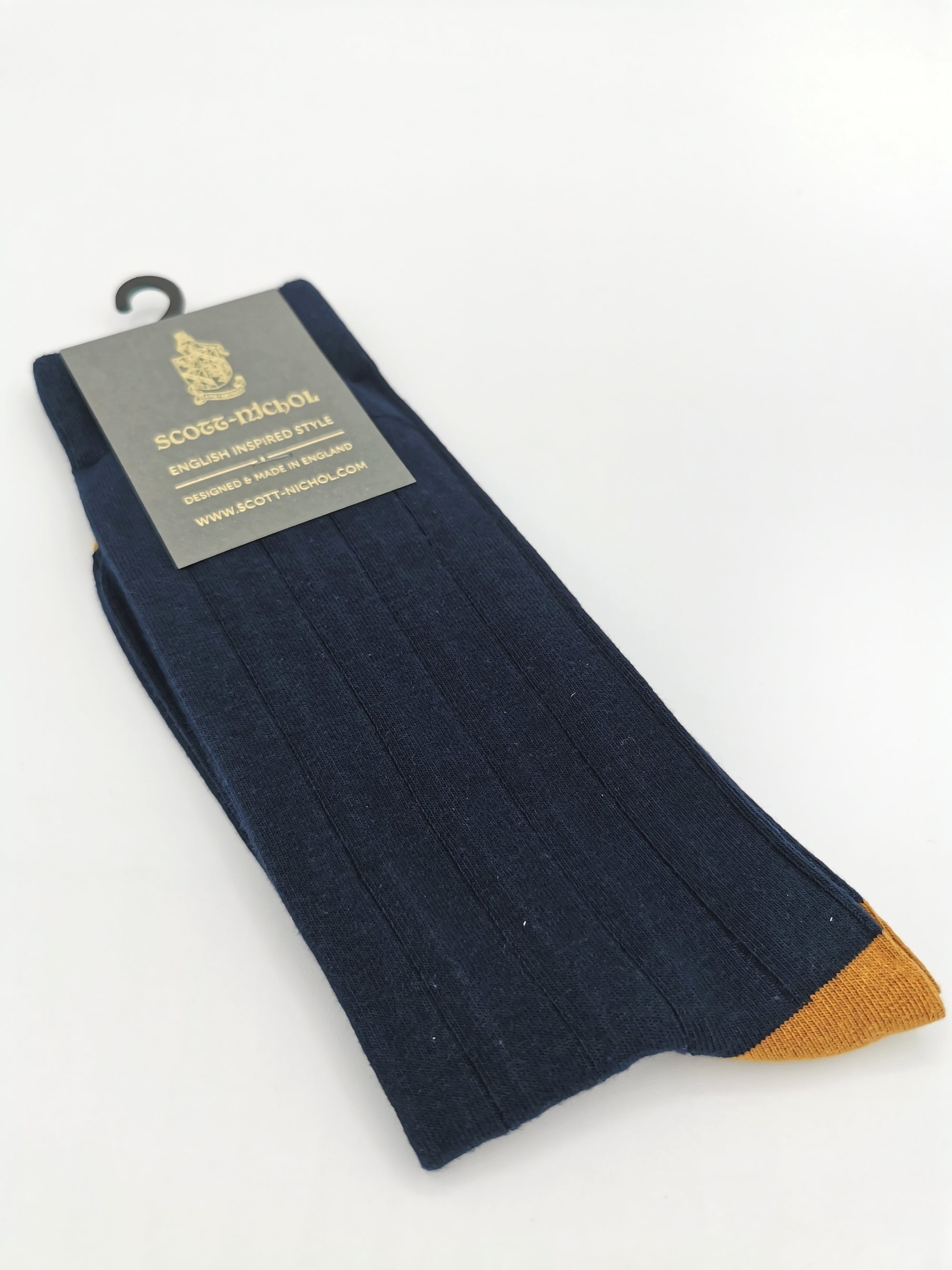 Chaussettes Pantherella, collection Scott-Nichol