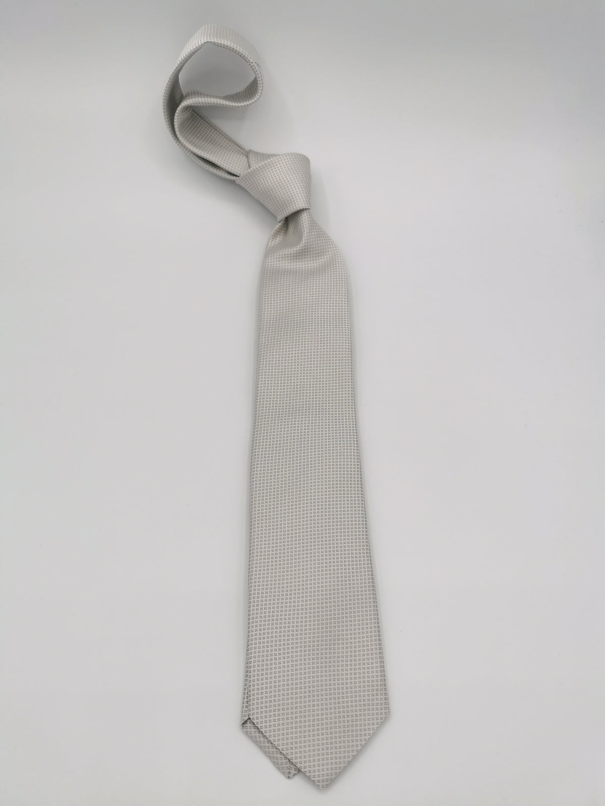 Ferala gray silk tie with small squares pattern