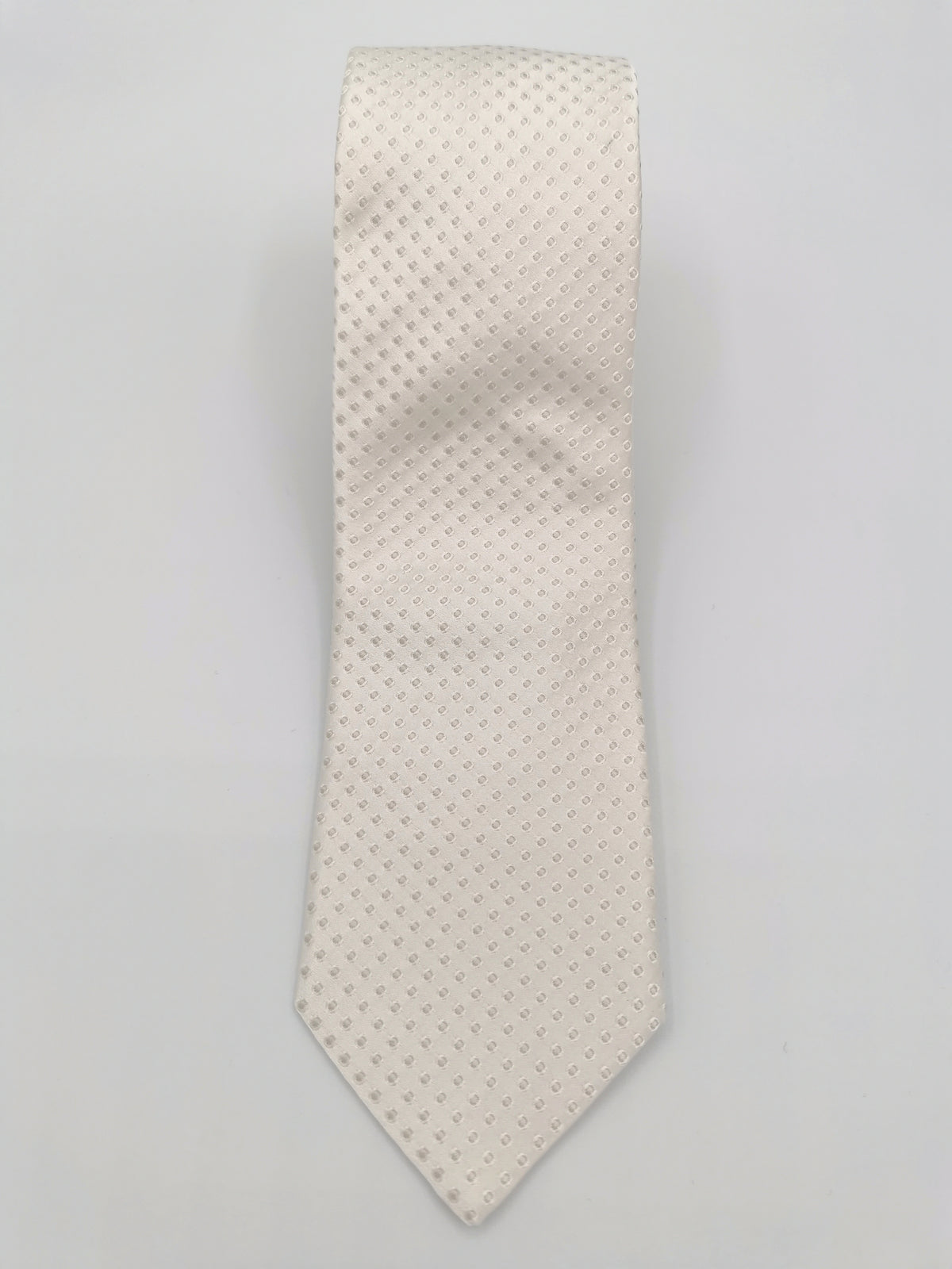 Ferala ivory silk tie with polka dot pattern