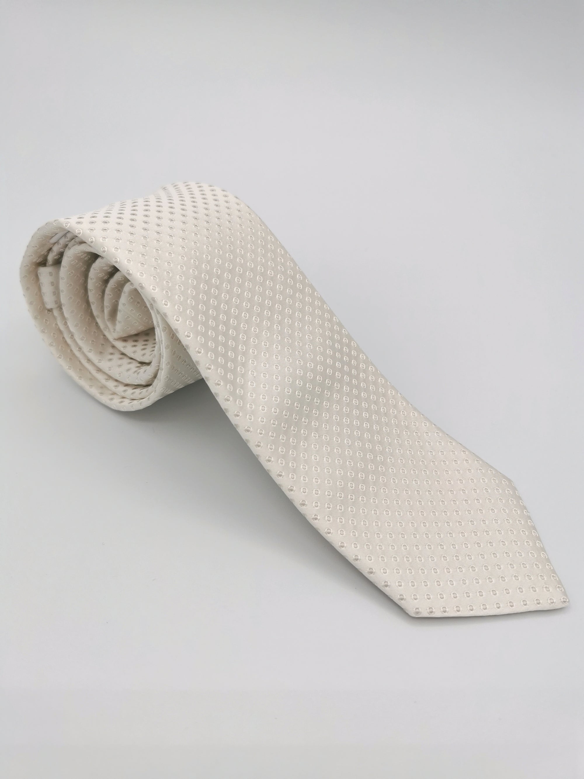 Ferala ivory silk tie with polka dot pattern