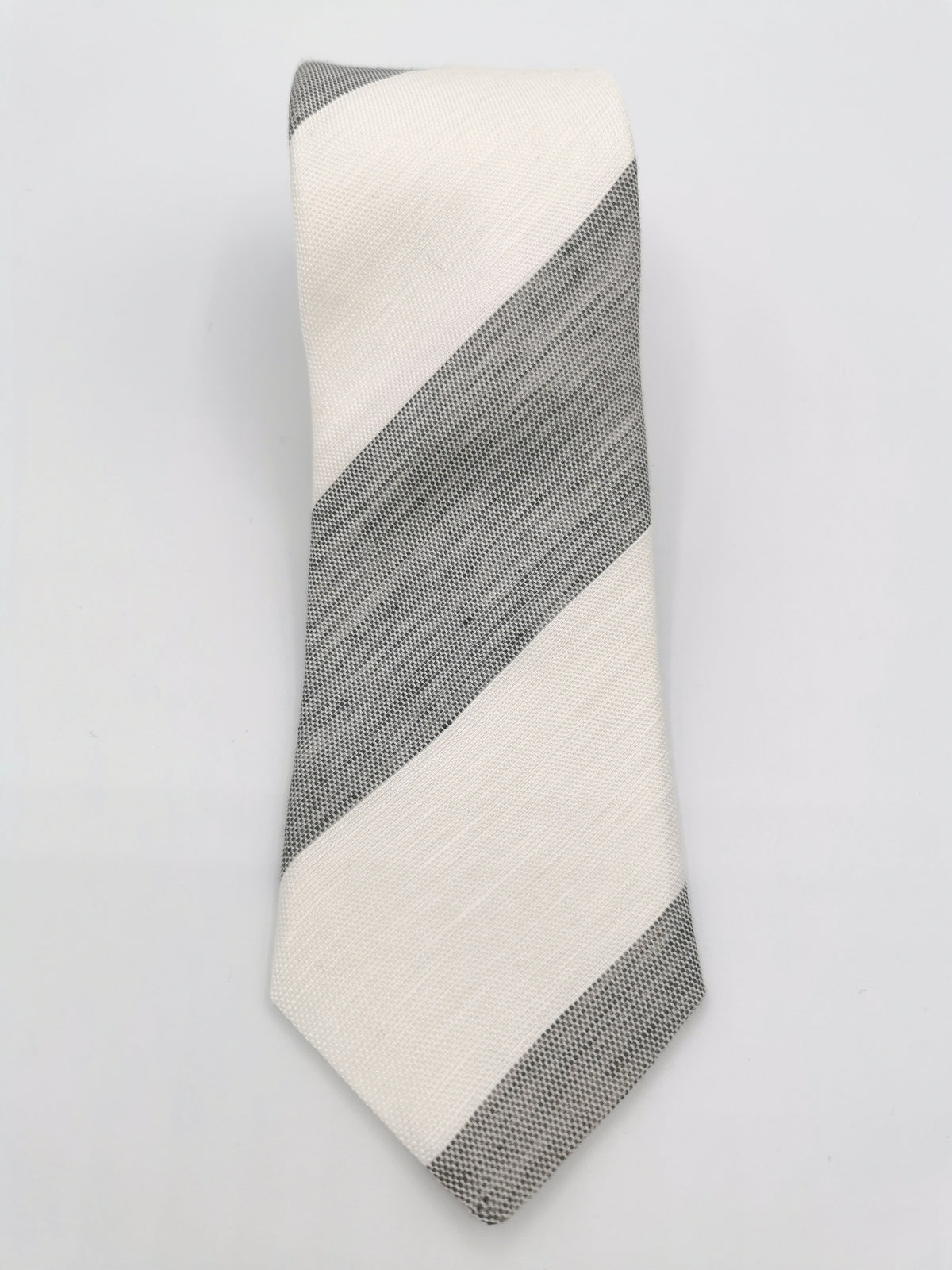 Ferala tie in silk with large stripes