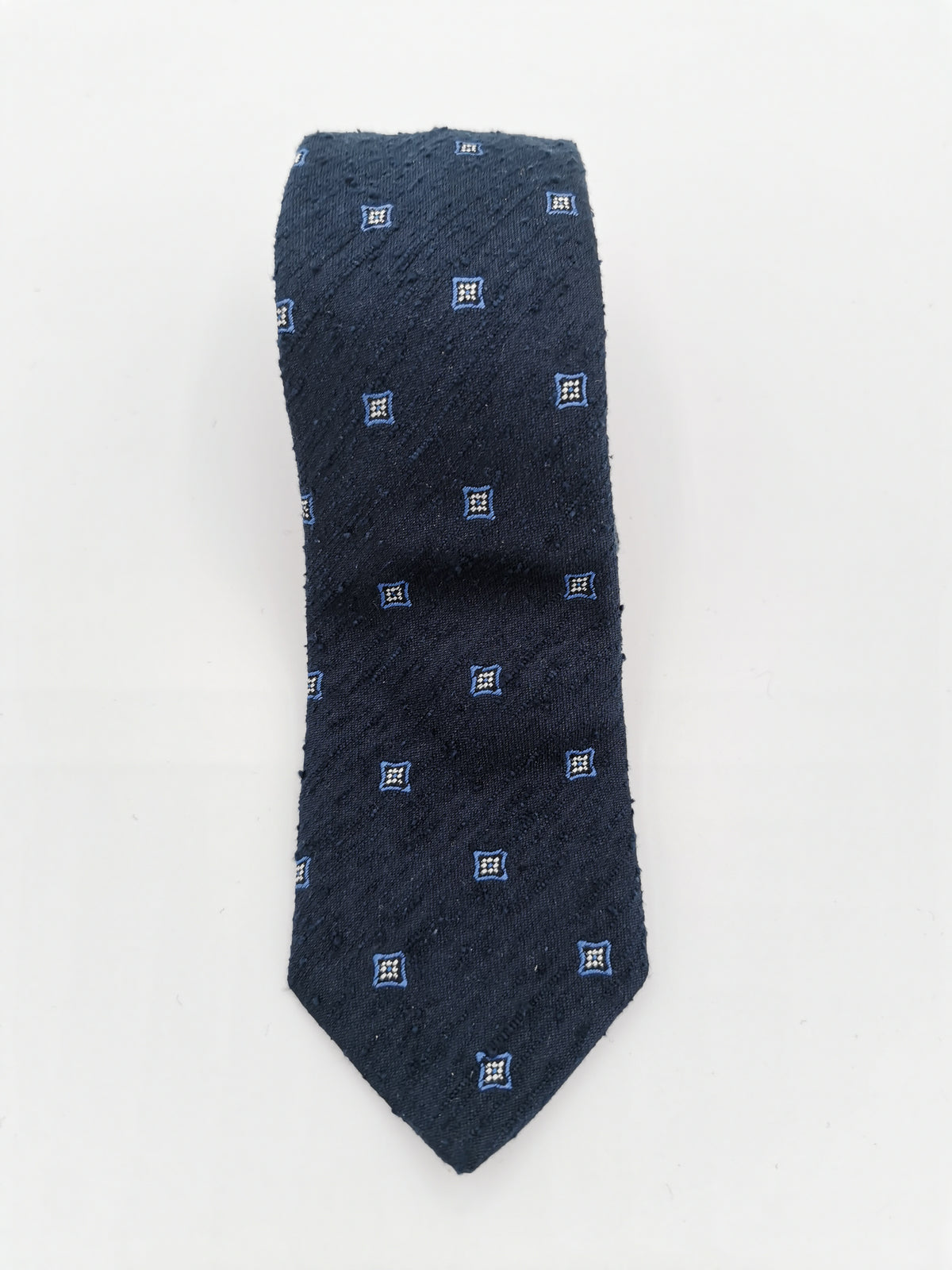 Shantung silk tie with small rectangles pattern