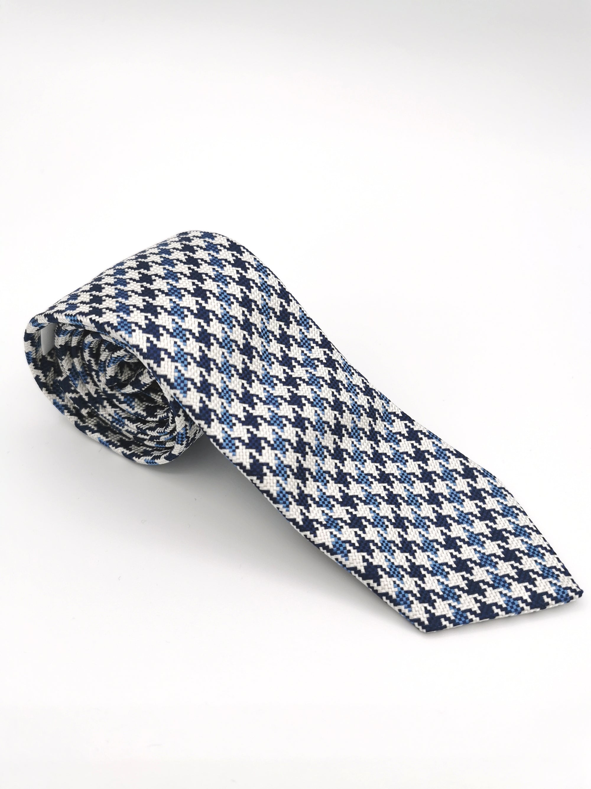 Cravate Ferala en soie à motif pied de poule bleu et blanc