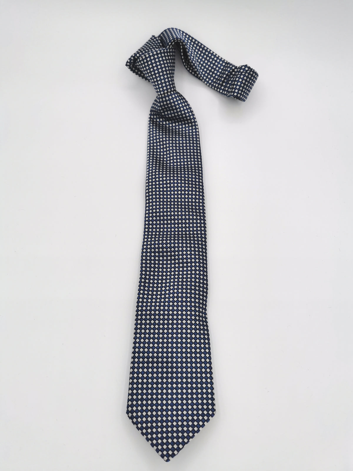 Ferala tie in blue and white checked silk